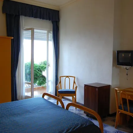 Hotel Giardino Sul Mare
